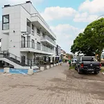 Appartement Apartport Wyjatkowe Z Widokiem Na Port W Gdyni By Renters