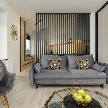 Apartment Apartport Wyjatkowe Z Widokiem Na Port W Gdyni By Renters Gdynia