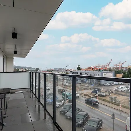 Apartment Apartport Wyjatkowe Z Widokiem Na Port W Gdyni By Renters *
