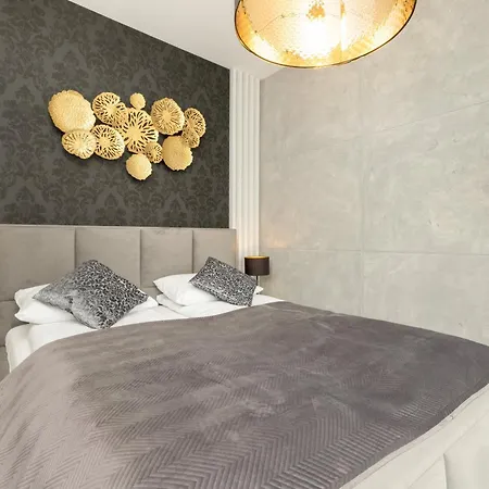 Apartport Wyjątkowe Z Widokiem Na Port W Gdyni By Renters * Gdynia
