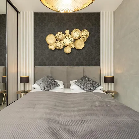 Apartport Wyjatkowe Z Widokiem Na Port W Gdyni By Renters شقة