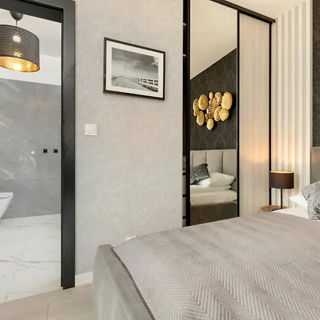 Apartport Wyjątkowe Z Widokiem Na Port W Gdyni By Renters *