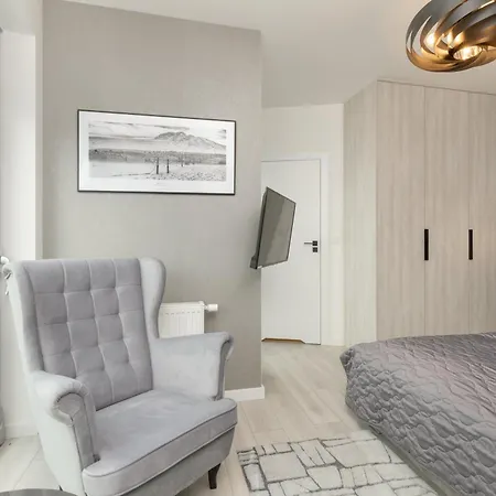 Apartment Apartport Wyjatkowe Z Widokiem Na Port W Gdyni By Renters Gdynia