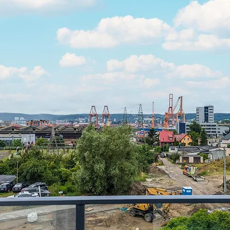 Apartment Apartport Wyjatkowe Z Widokiem Na Port W Gdyni By Renters Gdynia