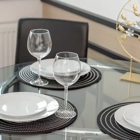 Apartport Wyjatkowe Z Widokiem Na Port W Gdyni By Renters * غدينيا