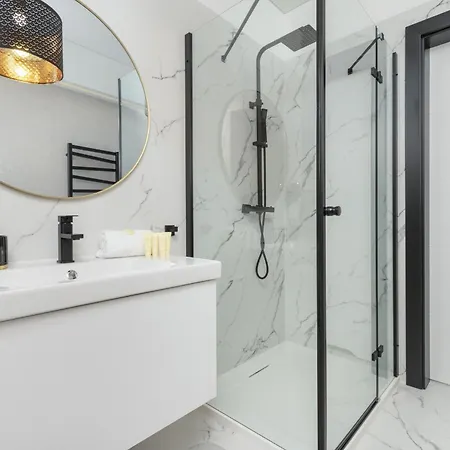 Apartport Wyjątkowe Z Widokiem Na Port W Gdyni By Renters *