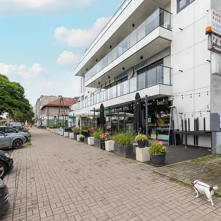 Apartport Wyjątkowe Z Widokiem Na Port W Gdyni By Renters Apartament