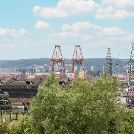 Apartport Wyjątkowe Z Widokiem Na Port W Gdyni By Renters Gdynia