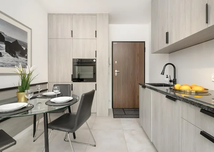 Apartport Wyjatkowe Z Widokiem Na Port W Gdyni By Renters *