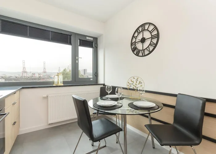 Apartport Wyjatkowe Z Widokiem Na Port W Gdyni By Renters