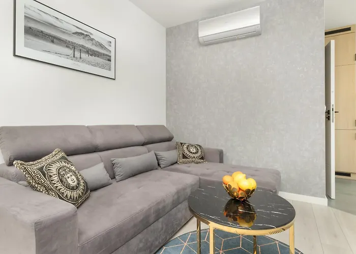 Apartport Wyjatkowe Z Widokiem Na Port W Gdyni By Renters アパート